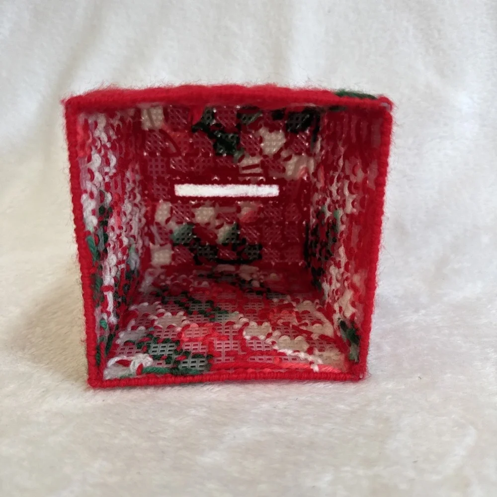 Handmade Plastic Canvas Christmas Tissue Box Cover Red Green White Geometric